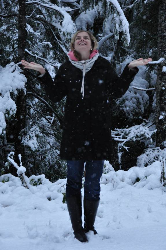 Muito feliz com a beleza branca do North Cascades National Park, no estado de Washington, noroeste dos  Estados Unidos